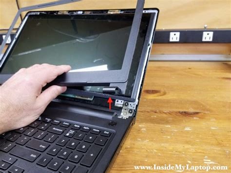 how to replace screen on dell laptop